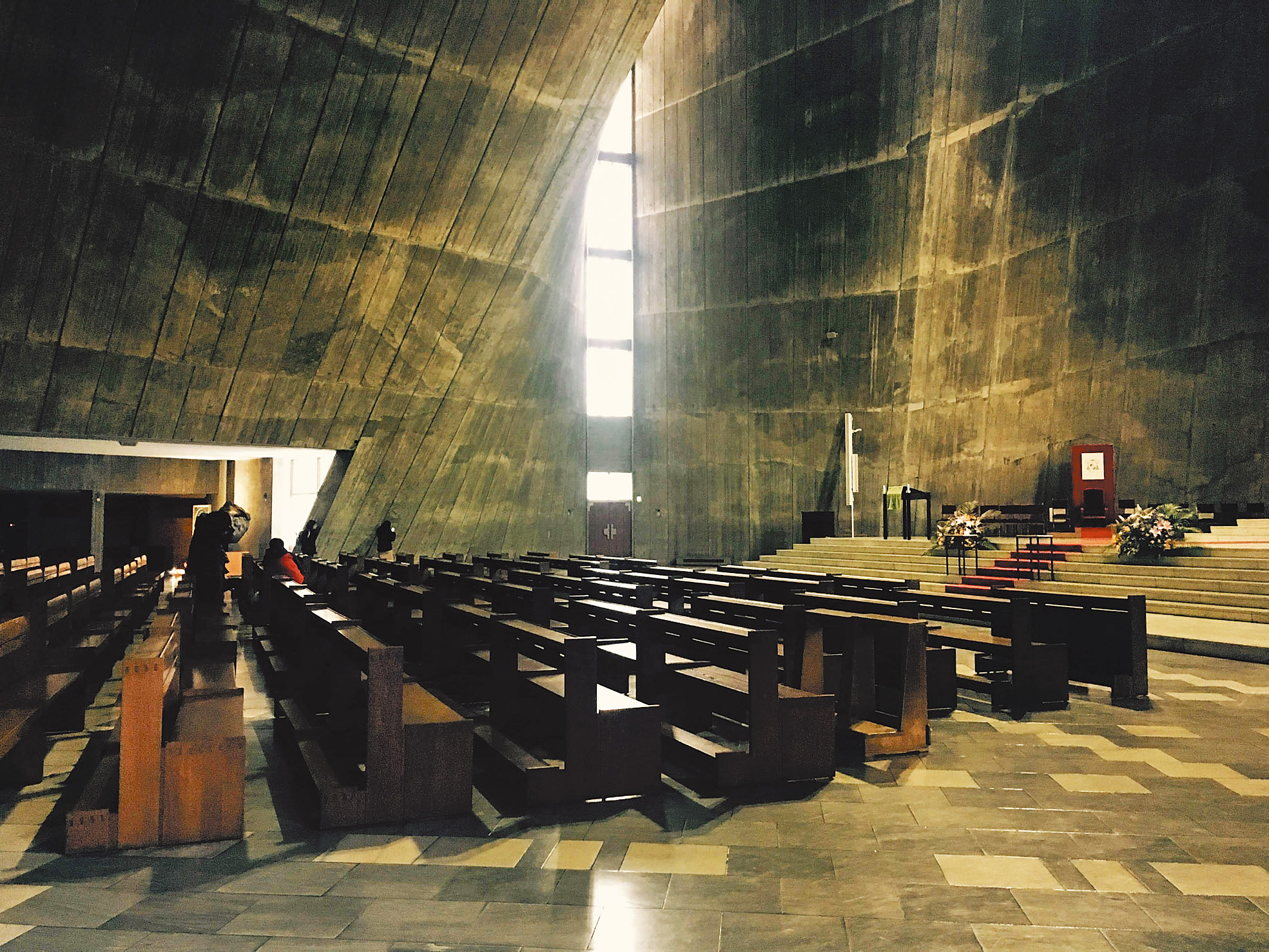 日本更早的光之教堂，進入教堂內，使人沐浴在光中洗滌心靈。 (圖╱謝宗哲提供)